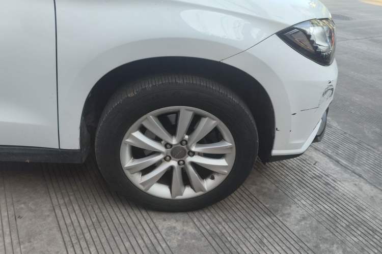 Used Haval H2 2014 1.5T Manual Two-Wheel Drive Elite Edition Right Front Wheel Hub