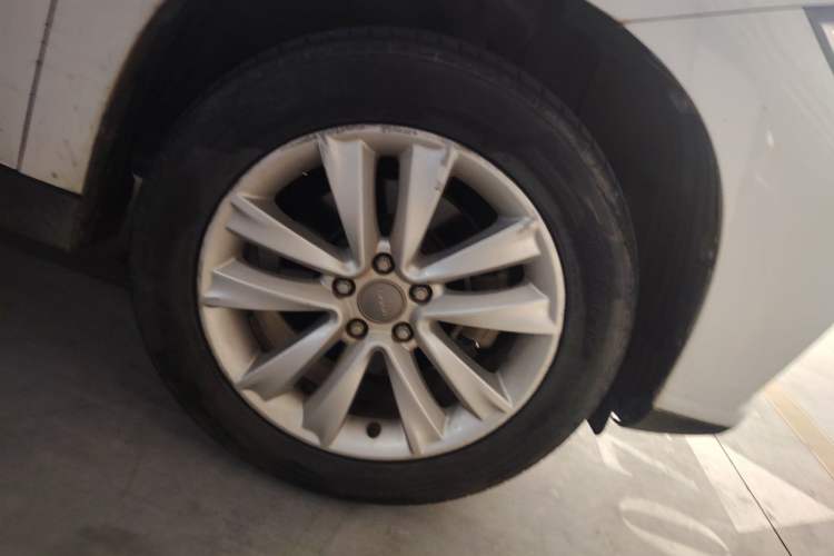 Used Haval H2 2014 1.5T Manual Two-Wheel Drive Elite Edition Right Front Wheel Hub