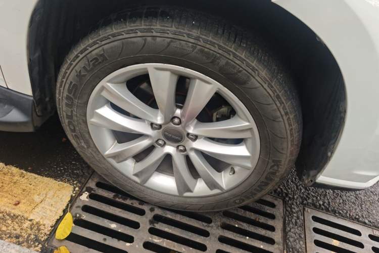 Used Haval H2 2014 1.5T Manual Two-Wheel Drive Elite Edition Right Front Wheel Hub