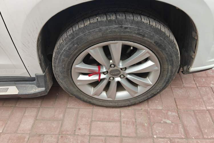 Used Haval H2 2014 1.5T Manual Two-Wheel Drive Elite Edition Right Front Wheel Hub