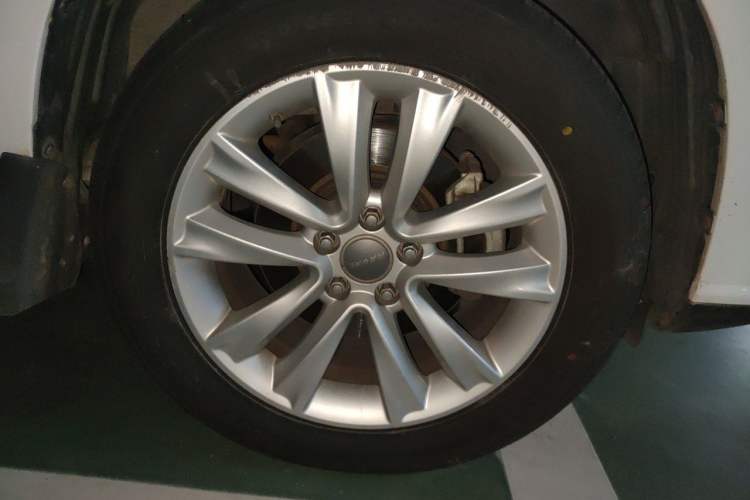 Used Haval H2 2014 1.5T Manual Two-Wheel Drive Elite Edition Right Front Wheel Hub