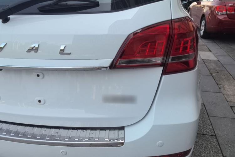 Used Haval H2 2014 1.5T Manual Two-Wheel Drive Elite Edition Right Rear Taillight