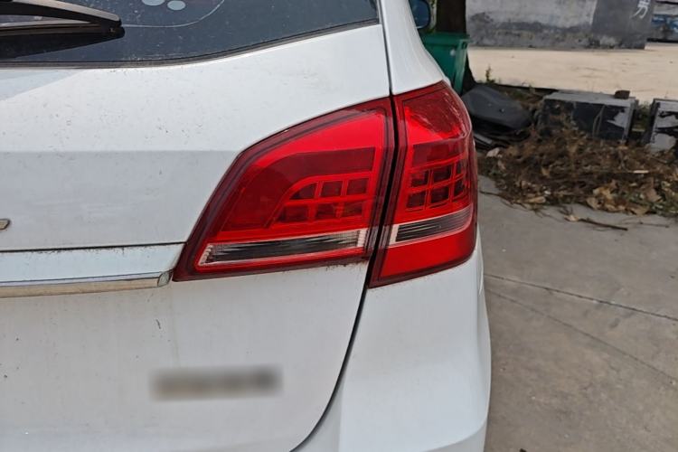 Used Haval H2 2014 1.5T Manual Two-Wheel Drive Elite Edition Right Rear Taillight