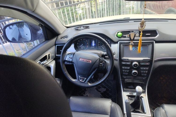 Used Haval H2 2014 1.5T Manual Two-Wheel Drive Elite Edition Steering Wheel
