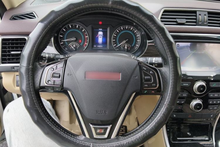 Used Haval H2 2014 1.5T Manual Two-Wheel Drive Urban Edition Steering Wheel
