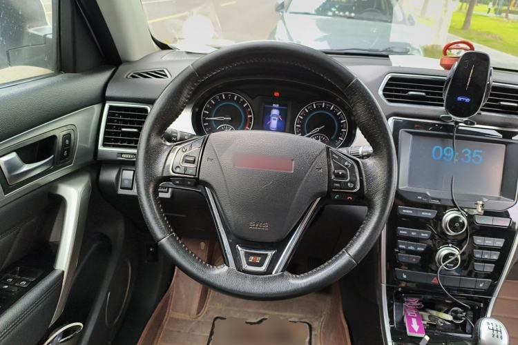 Used Haval H2 2014 1.5T Manual Two-Wheel Drive Prestige Edition Steering Wheel