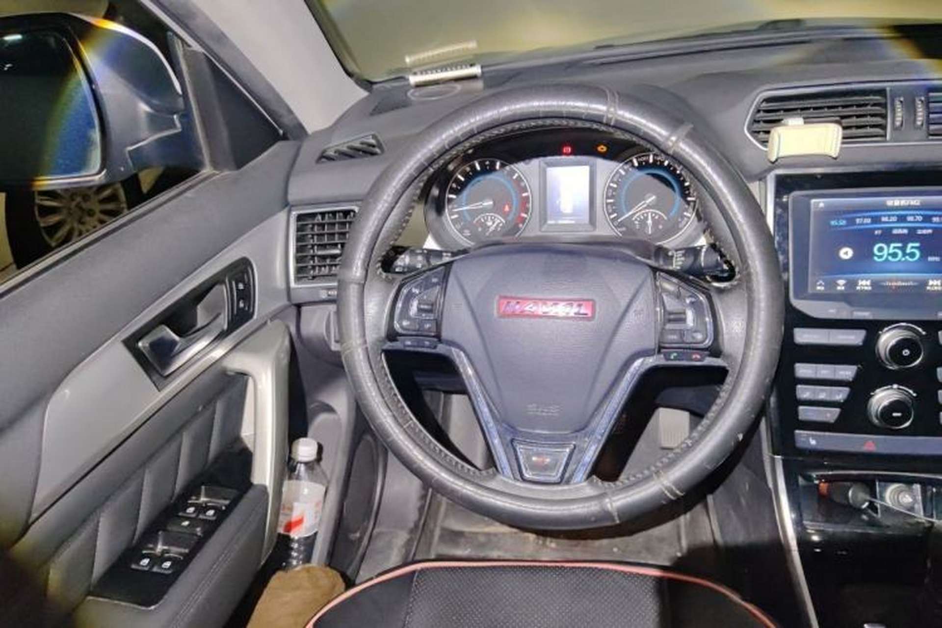 Used Haval H2 2014 1.5T Manual Two-Wheel Drive Elite Edition Steering Wheel