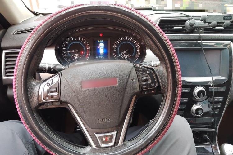 Used Haval H2 2014 1.5T Manual Two-Wheel Drive Elite Edition Steering Wheel