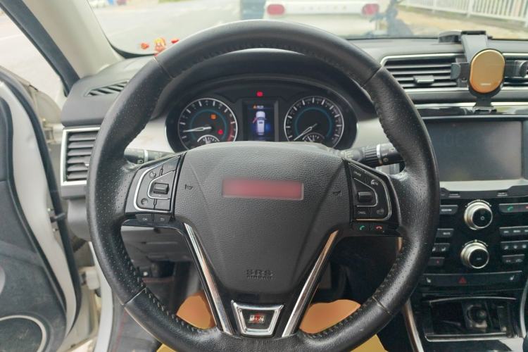 Used Haval H2 2014 1.5T Manual Two-Wheel Drive Urban Edition Steering Wheel