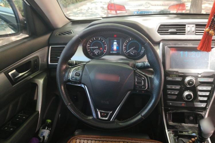 Used Haval H2 2014 1.5T Manual Two-Wheel Drive Elite Edition Steering Wheel