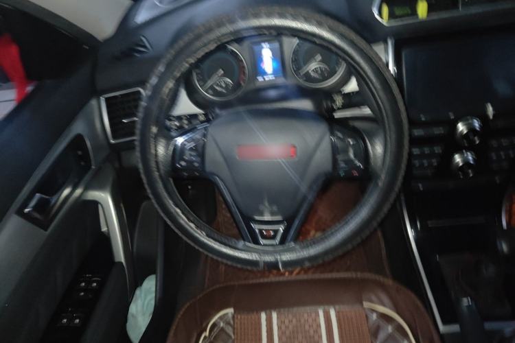 Used Haval H2 2014 1.5T Manual Two-Wheel Drive Elite Edition Steering Wheel