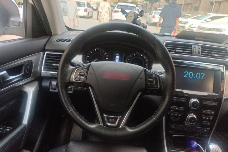 Used Haval H2 2014 1.5T Manual Two-Wheel Drive Elite Edition Steering Wheel