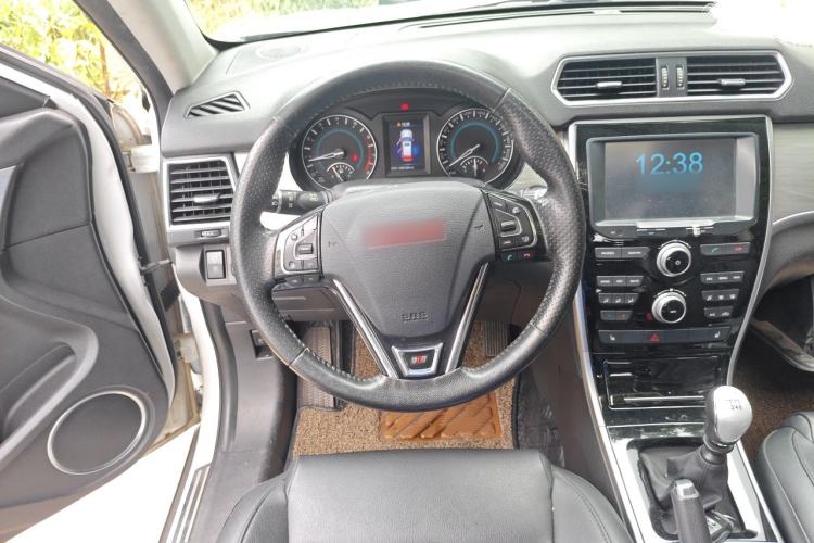 Used Haval H2 2014 1.5T Manual Two-Wheel Drive Elite Edition Steering Wheel