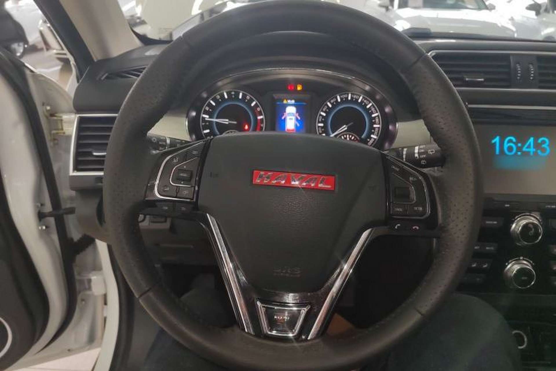 Used Haval H2 2014 1.5T Manual Two-Wheel Drive Elite Edition Steering Wheel