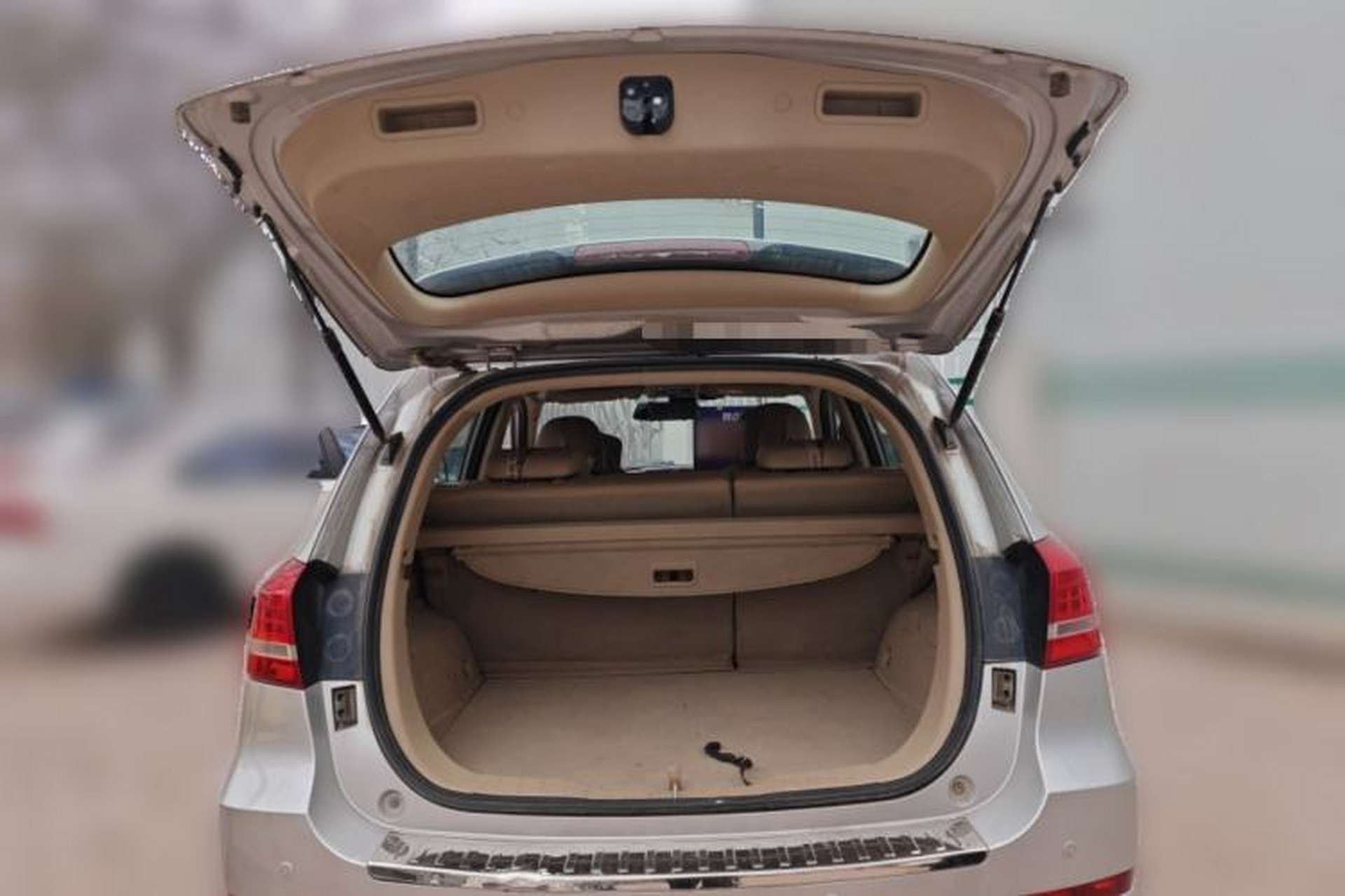 Used Haval H2 2014 1.5T Manual Two-Wheel Drive Elite Edition Trunk