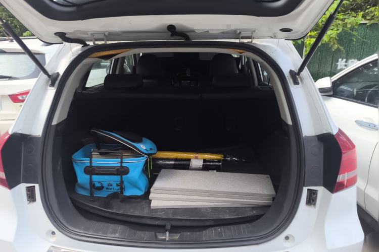 Used Haval H2 2014 1.5T Manual Two-Wheel Drive Elite Edition Trunk