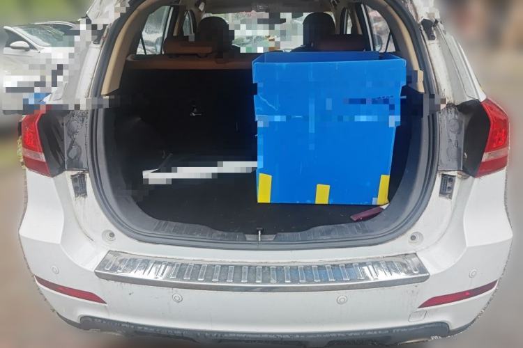 Used Haval H2 2014 1.5T Manual Two-Wheel Drive Elite Edition Trunk