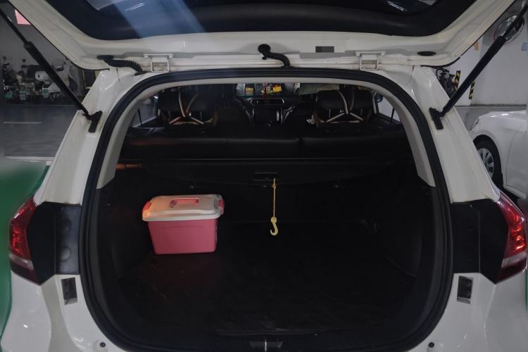 Used Haval H2 2014 1.5T Manual Two-Wheel Drive Elite Edition Trunk