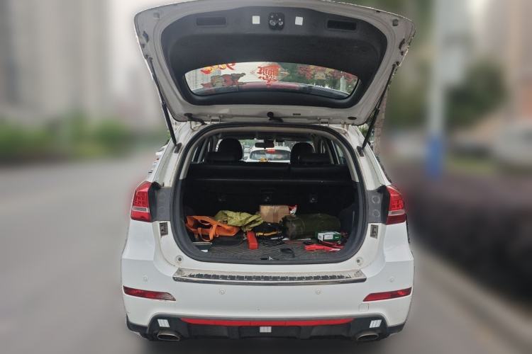 Used Haval H2 2014 1.5T Manual Two-Wheel Drive Elite Edition Trunk
