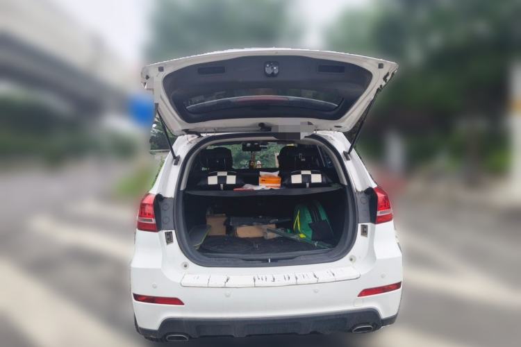 Used Haval H2 2014 1.5T Manual Two-Wheel Drive Elite Edition Trunk