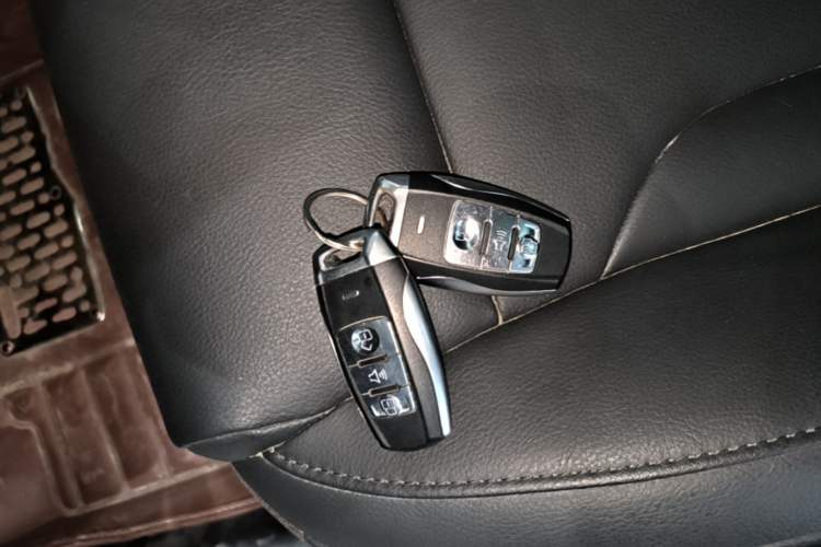 Used Haval H2 2014 1.5T Manual Two-Wheel Drive Elite Edition Vehicle Key