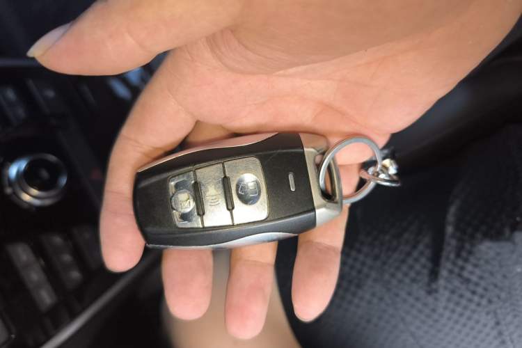 Used Haval H2 2014 1.5T Manual Two-Wheel Drive Elite Edition Vehicle Key