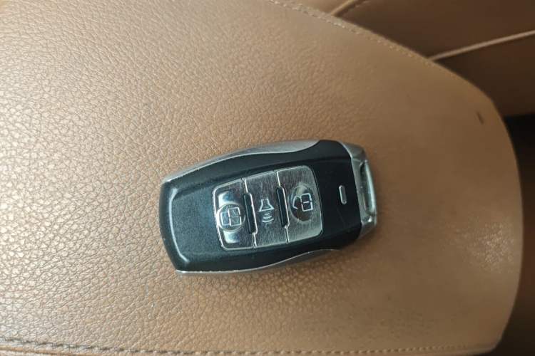 Used Haval H2 2014 1.5T Manual Two-Wheel Drive Elite Edition Vehicle Key