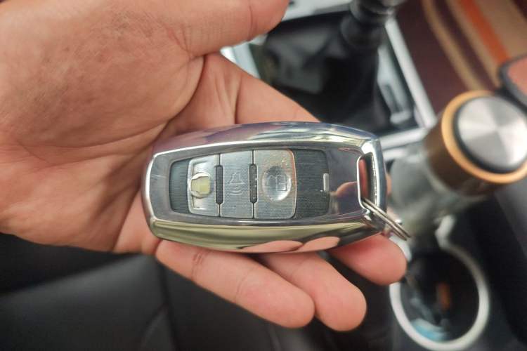 Used Haval H2 2014 1.5T Manual Two-Wheel Drive Elite Edition Vehicle Key