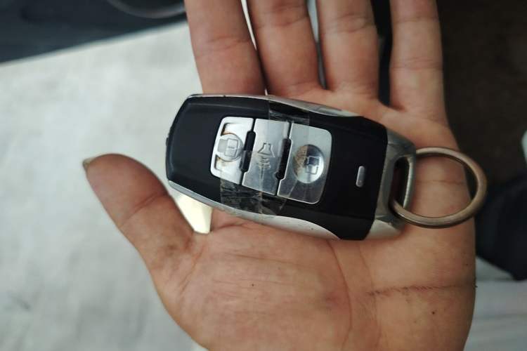 Used Haval H2 2014 1.5T Manual Two-Wheel Drive Elite Edition Vehicle Key
