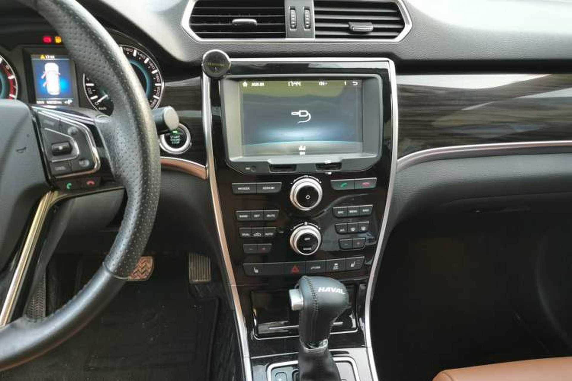 Used Haval H2 2015 1.5T Automatic Two-Wheel Drive Elite Edition Audio And AC Panel