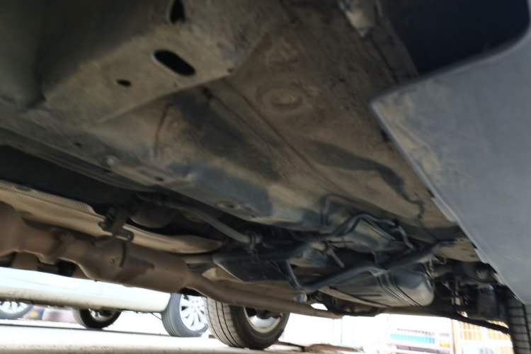 Used Haval H2 2015 1.5T Automatic Two-Wheel Drive Elite Edition Chassis Front Left