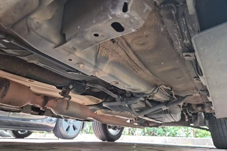 Used Haval H2 2015 1.5T Automatic Two-Wheel Drive Prestige Edition Chassis Front Left