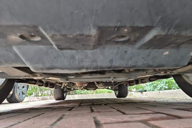 Used Haval H2 2015 1.5T Automatic Two-Wheel Drive Prestige Edition Chassis Front