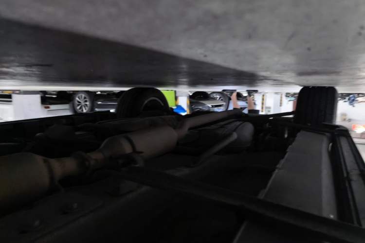 Used Haval H2 2015 1.5T Automatic Two-Wheel Drive Elite Edition Chassis Front Right