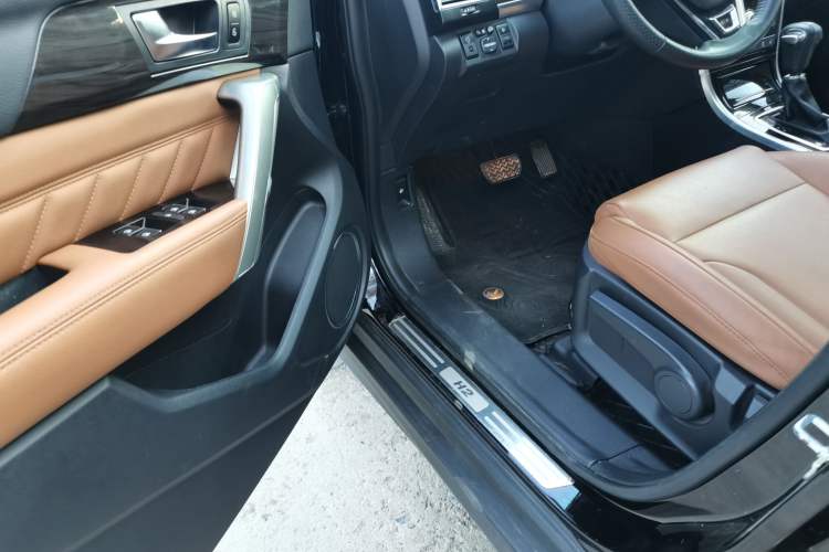 Used Haval H2 2015 1.5T Automatic Two-Wheel Drive Elite Edition Driver Seat