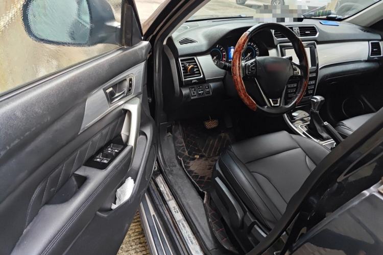 Used Haval H2 2015 1.5T Automatic Two-Wheel Drive Elite Edition Driver Seat