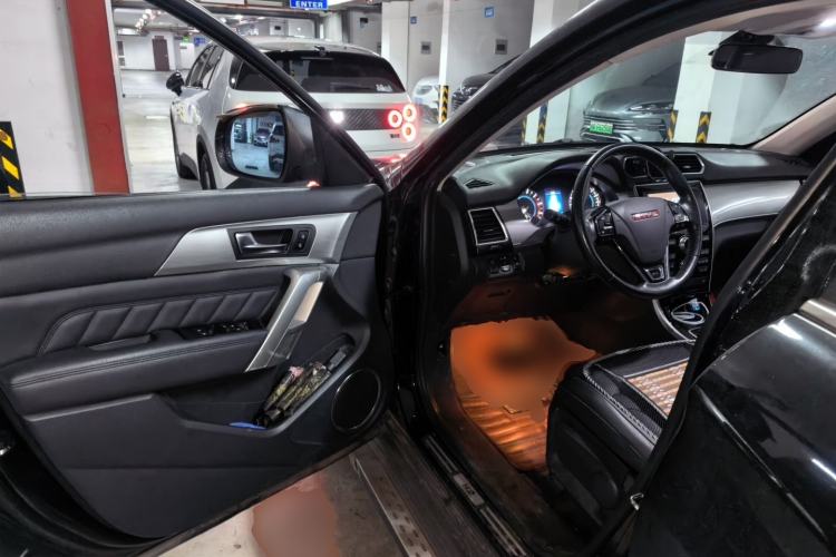 Used Haval H2 2015 1.5T Automatic Two-Wheel Drive Elite Edition Driver Seat