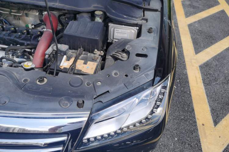 Used Haval H2 2015 1.5T Automatic Two-Wheel Drive Elite Edition Engine Bay Left