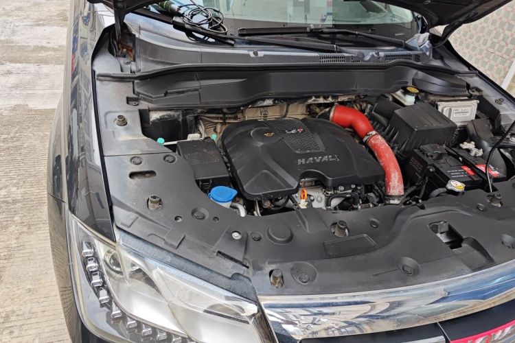 Used Haval H2 2015 1.5T Automatic Two-Wheel Drive Elite Edition Engine Bay Right