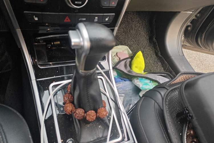 Used Haval H2 2015 1.5T Automatic Two-Wheel Drive Prestige Edition Gear Lever