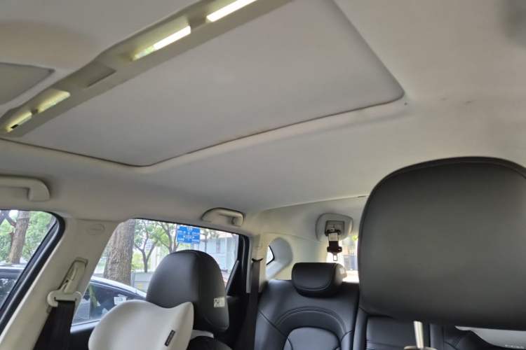 Used Haval H2 2015 1.5T Automatic Two-Wheel Drive Prestige Edition Headliner