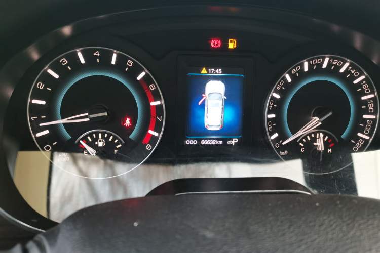 Used Haval H2 2015 1.5T Automatic Two-Wheel Drive Elite Edition Instrument Cluster