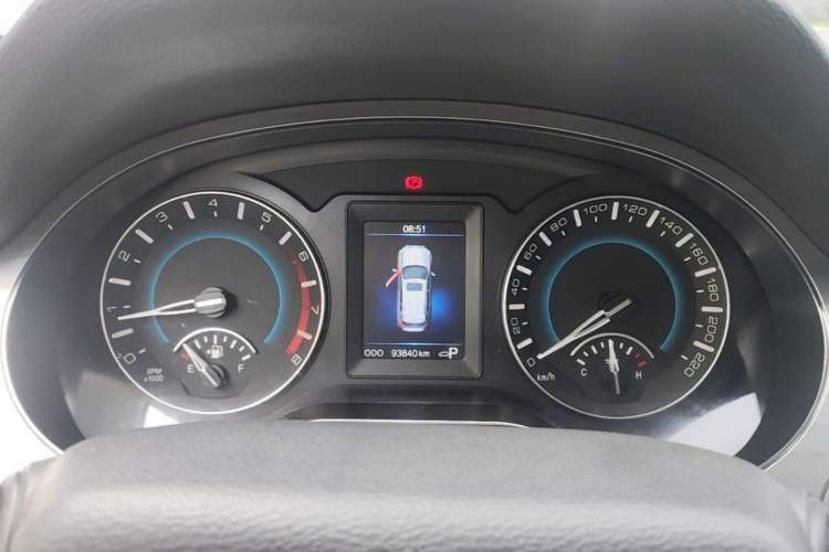 Used Haval H2 2015 1.5T Automatic Two-Wheel Drive Elite Edition Instrument Cluster