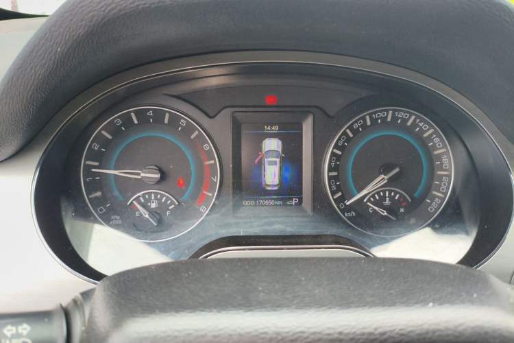 Used Haval H2 2015 1.5T Automatic Two-Wheel Drive Elite Edition Instrument Cluster