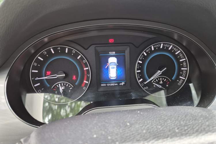 Used Haval H2 2015 1.5T Automatic Two-Wheel Drive Prestige Edition Instrument Cluster