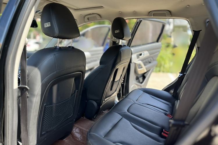 Used Haval H2 2015 1.5T Automatic Two-Wheel Drive Prestige Edition Interior 3
