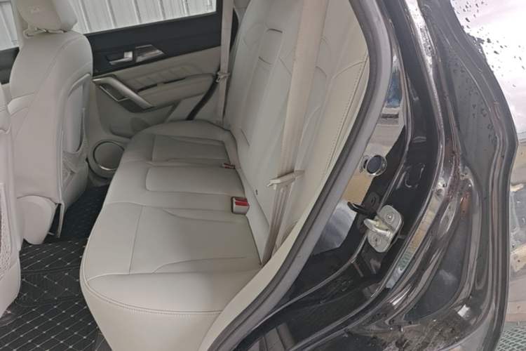Used Haval H2 2015 1.5T Automatic Two-Wheel Drive Elite Edition Left Rear Seat
