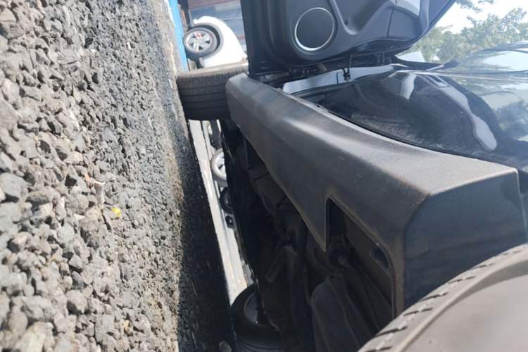Used Haval H2 2015 1.5T Automatic Two-Wheel Drive Elite Edition Left Side Sill