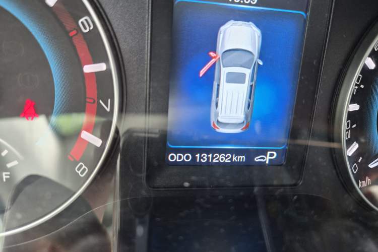 Used Haval H2 2015 1.5T Automatic Two-Wheel Drive Prestige Edition Odometer Close Up