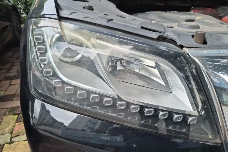 Used Haval H2 2015 1.5T Automatic Two-Wheel Drive Prestige Edition Right Front Headlight